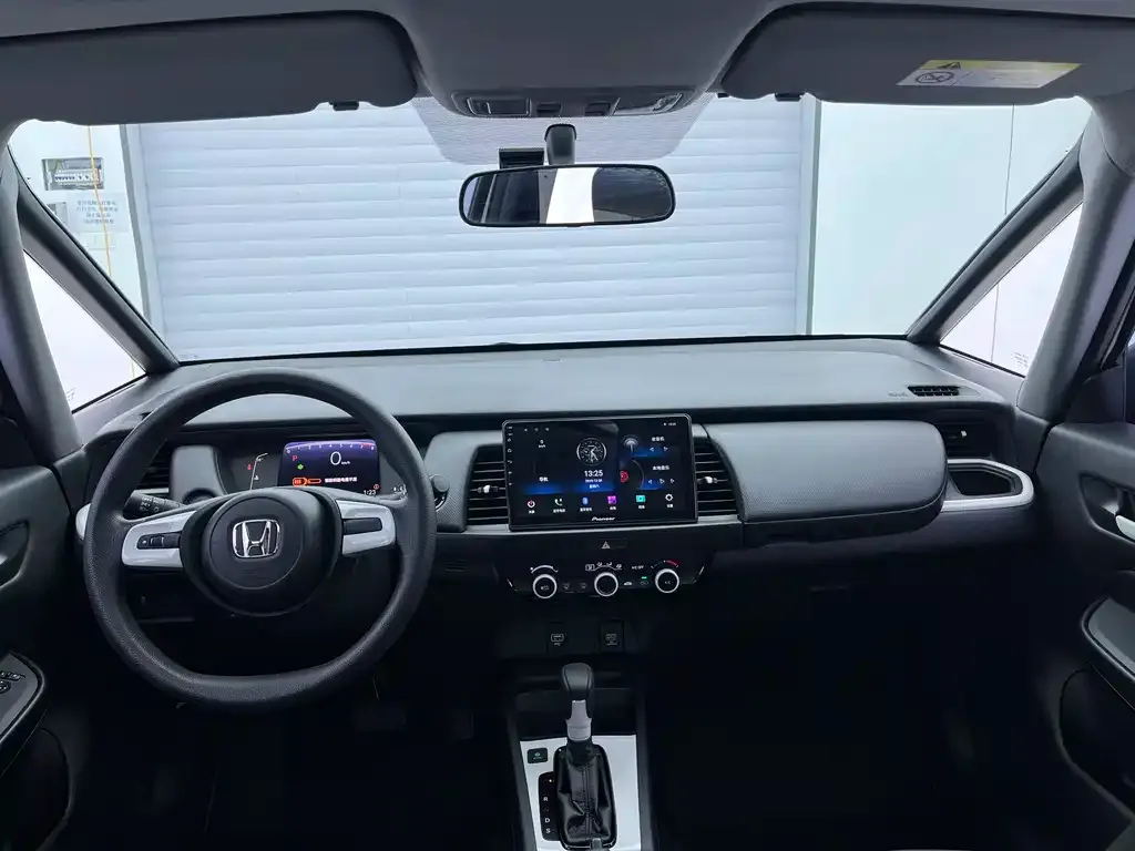 Honda Fit — фото 4