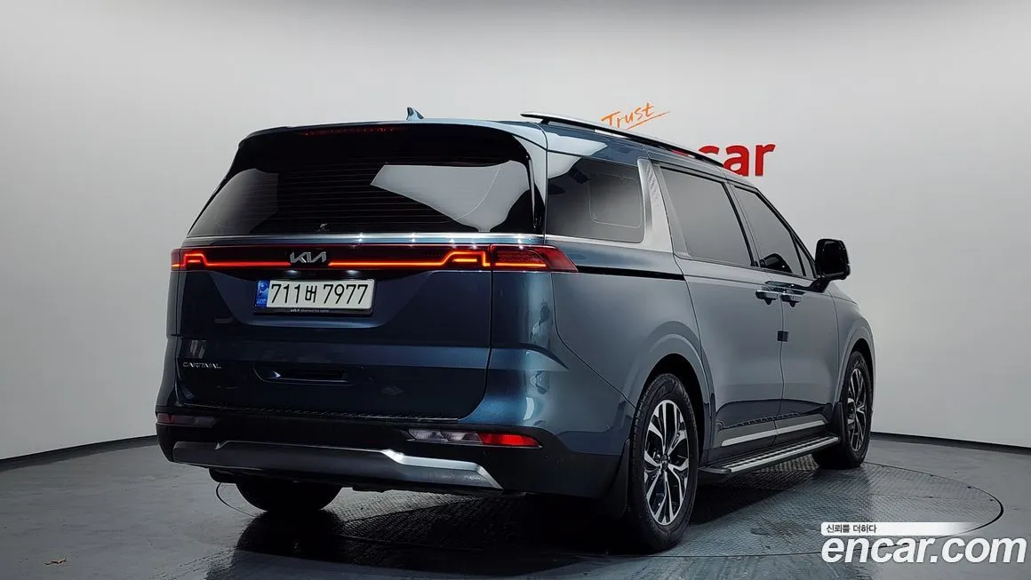 Kia Carnival — фото 2