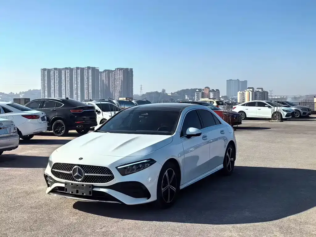 Mercedes-Benz A-Class — фото 1
