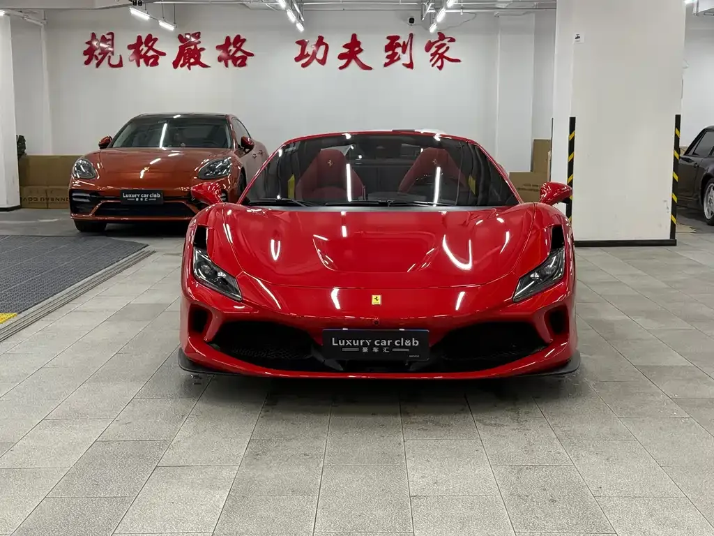 Ferrari F8 — фото 5