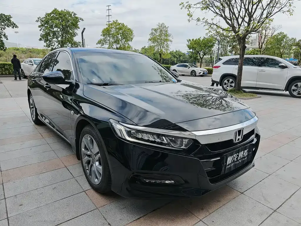 Honda Accord — фото 5