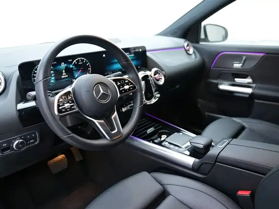 Mercedes-Benz GLA — фото 6