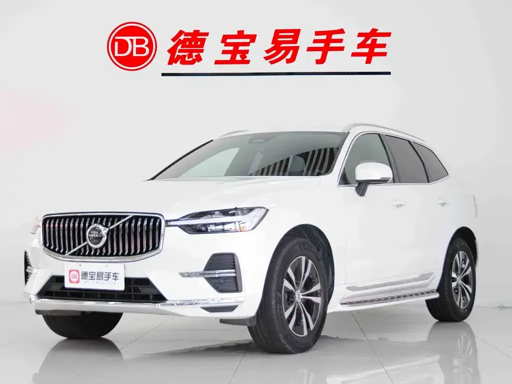 Volvo XC60 — фото 1
