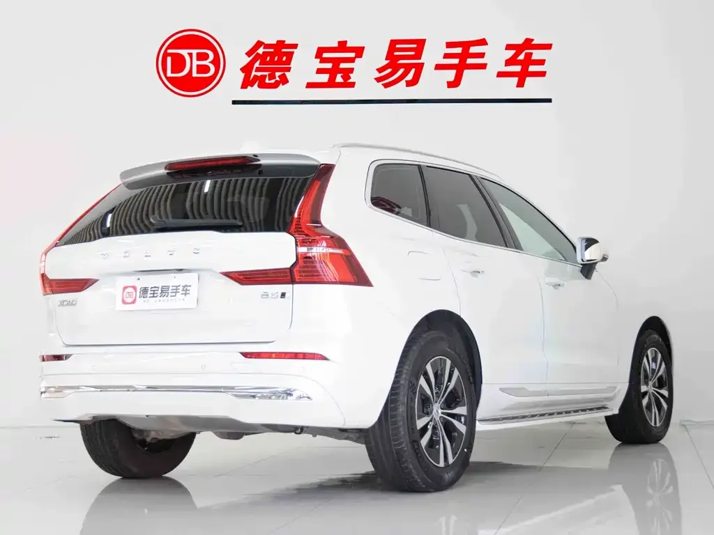Volvo XC60 — фото 2