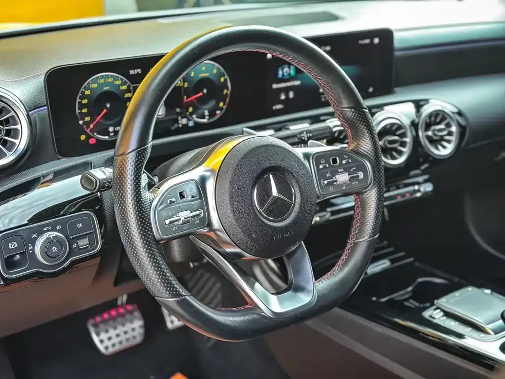 Mercedes-Benz CLA (Import) — фото 4