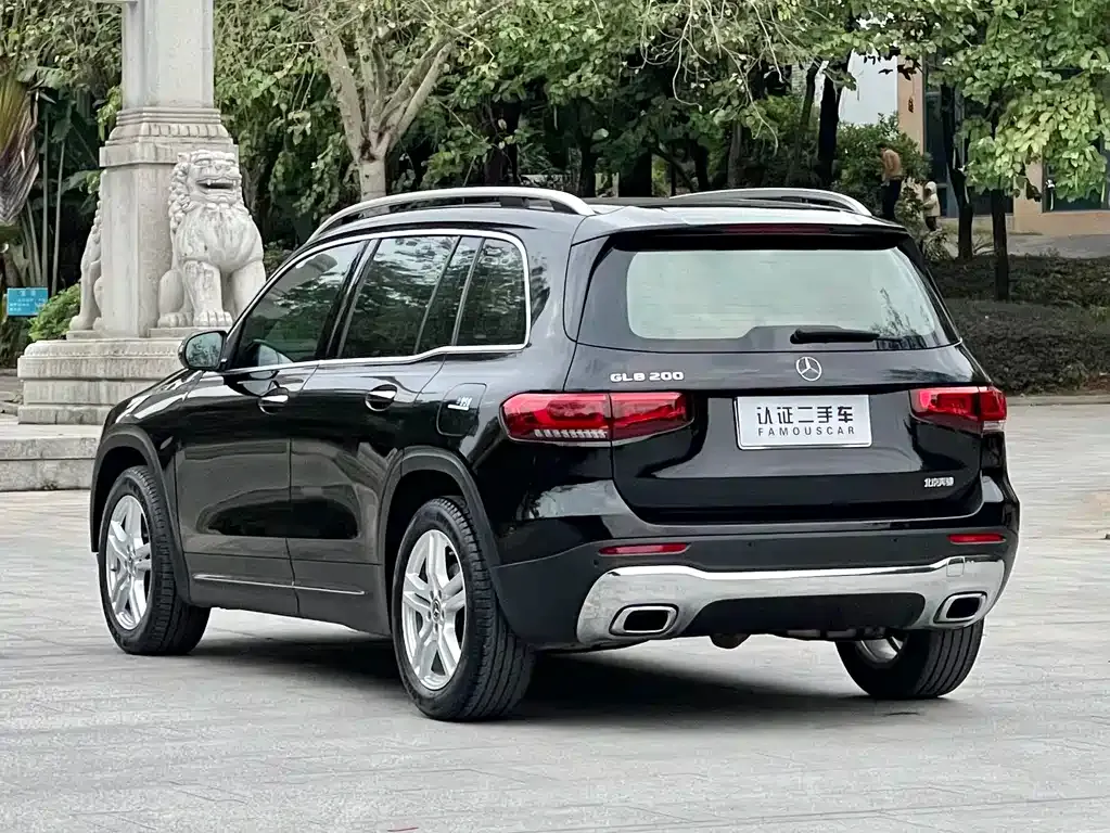 Mercedes-Benz GLB — фото 10
