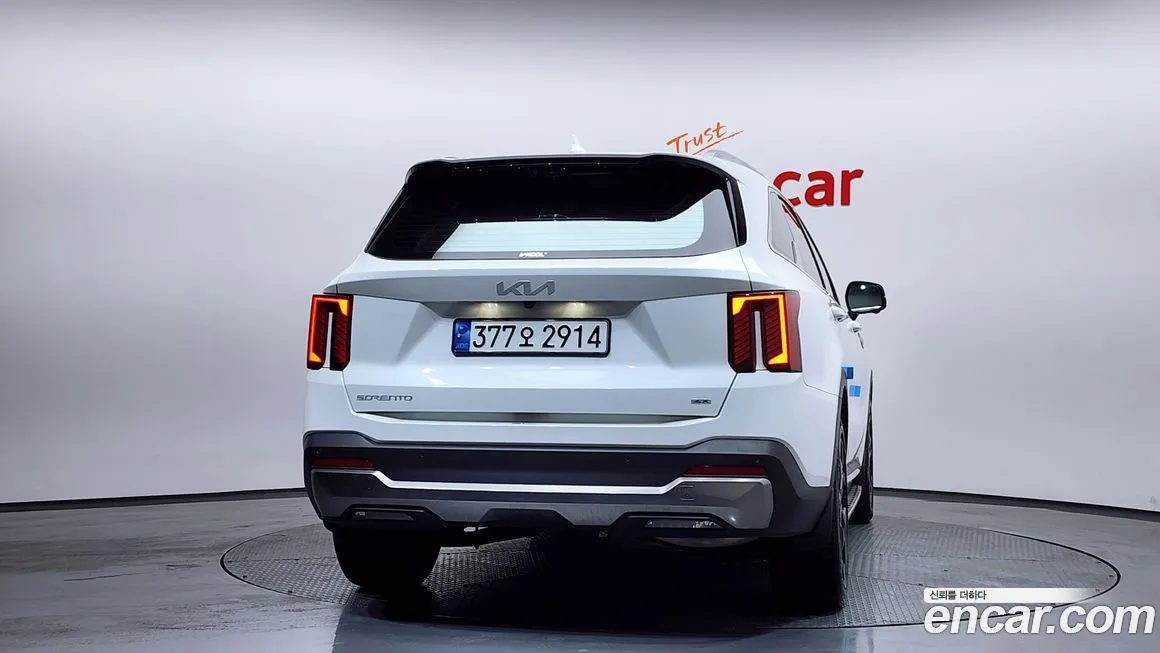 Kia Sorento — фото 10