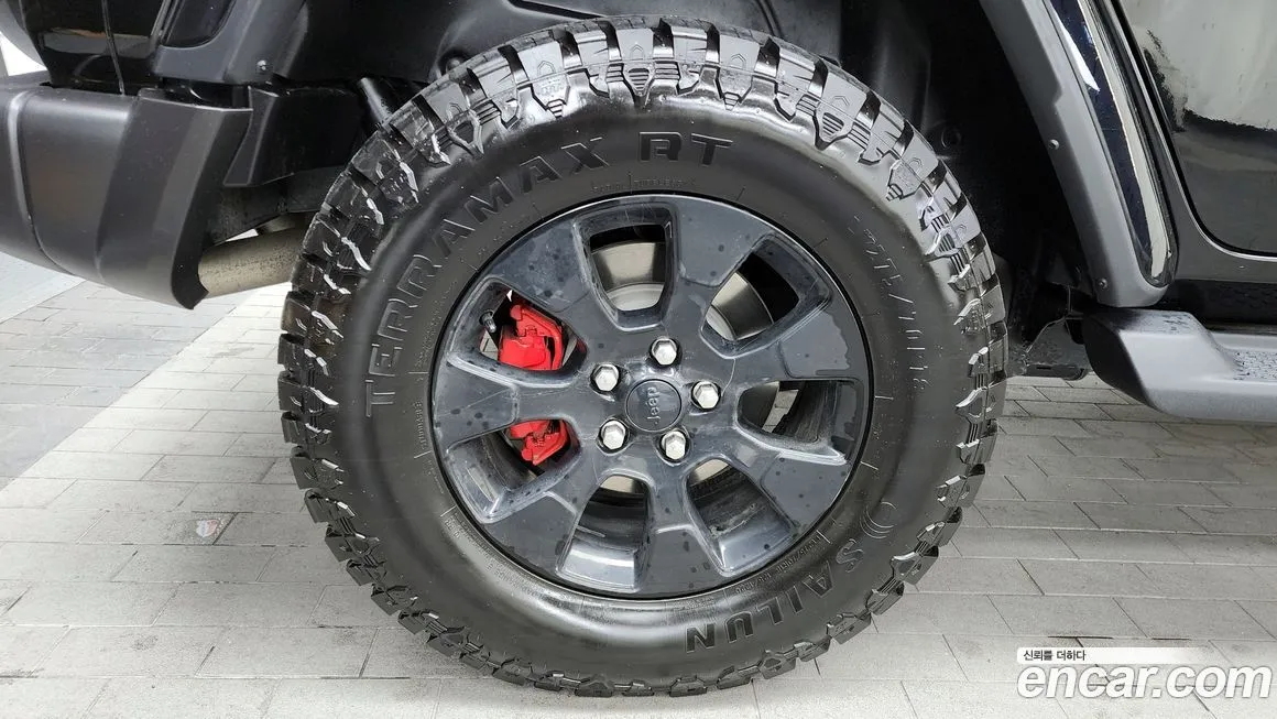 Jeep Wrangler — фото 6