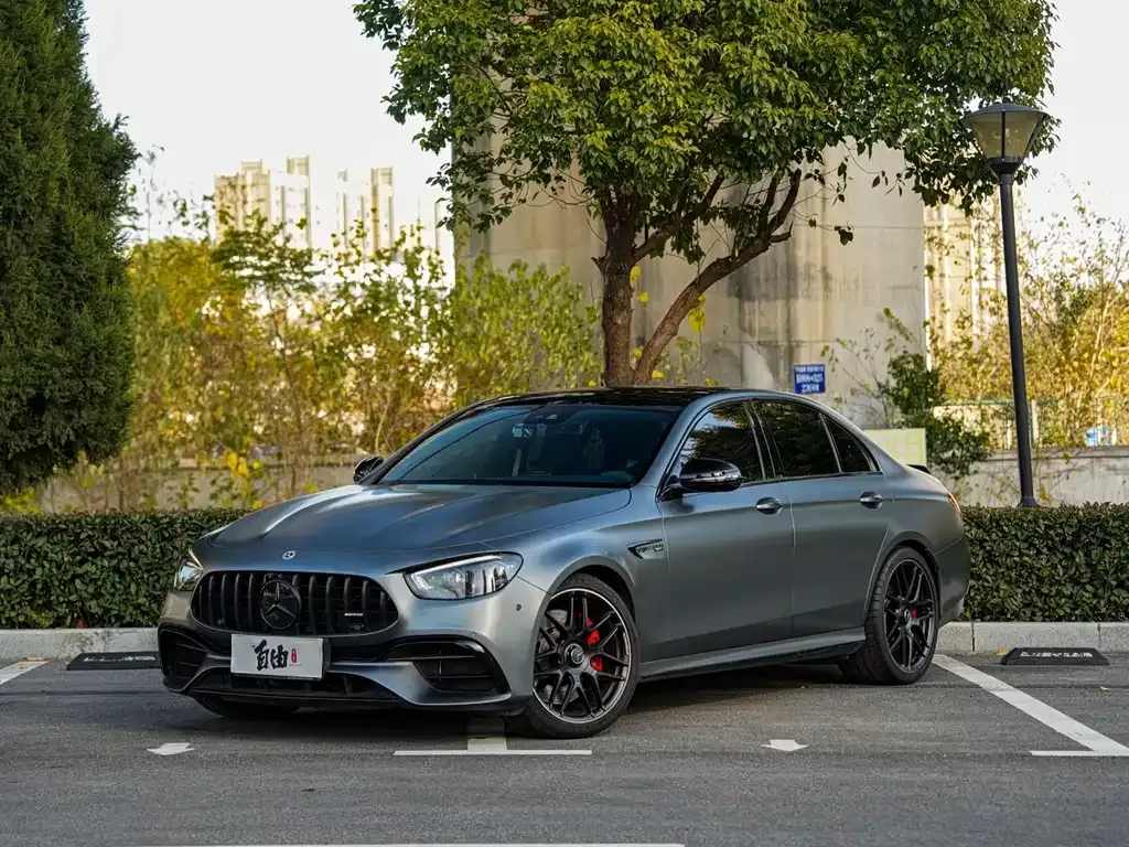 Mercedes-Benz E-Class AMG — фото 1