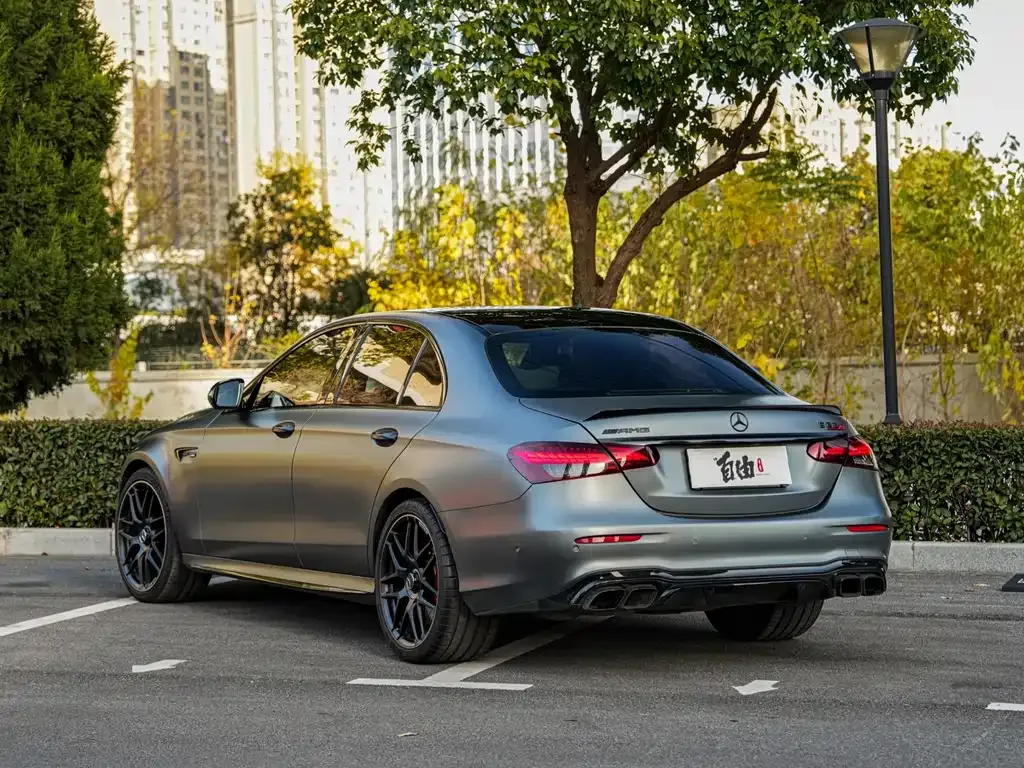 Mercedes-Benz E-Class AMG — фото 9
