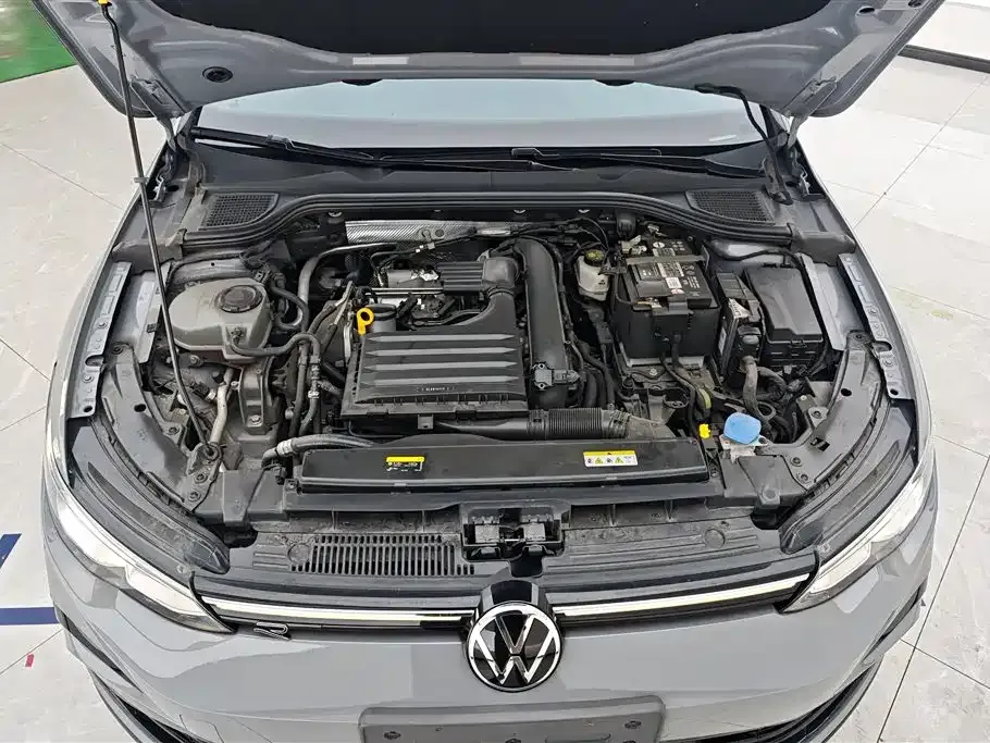 Volkswagen Golf — фото 6