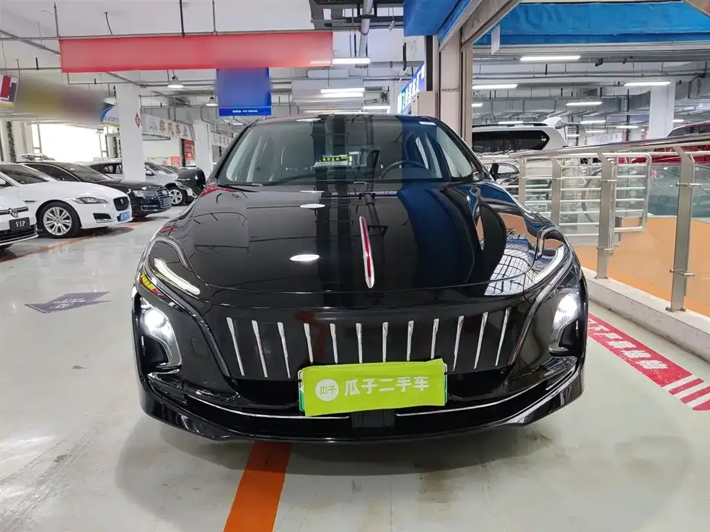 Hongqi E-QM5 — фото 3
