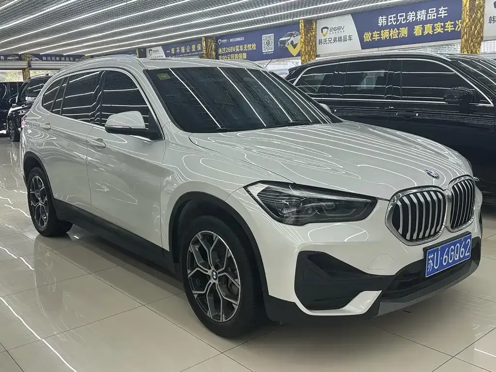 BMW X1 — фото 9