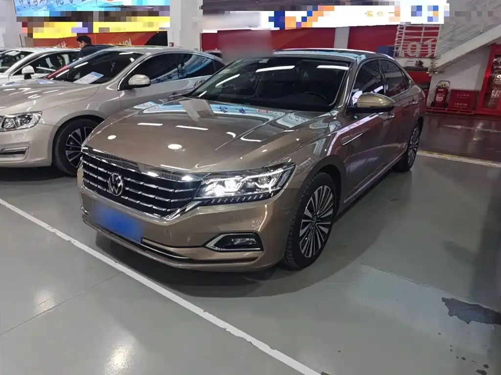 Volkswagen Passat — фото 3