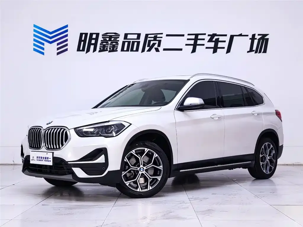 BMW X1 — фото 9