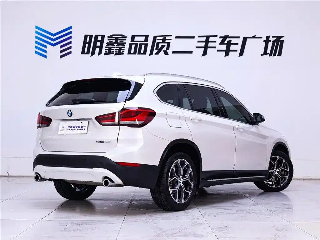 BMW X1 — фото 10