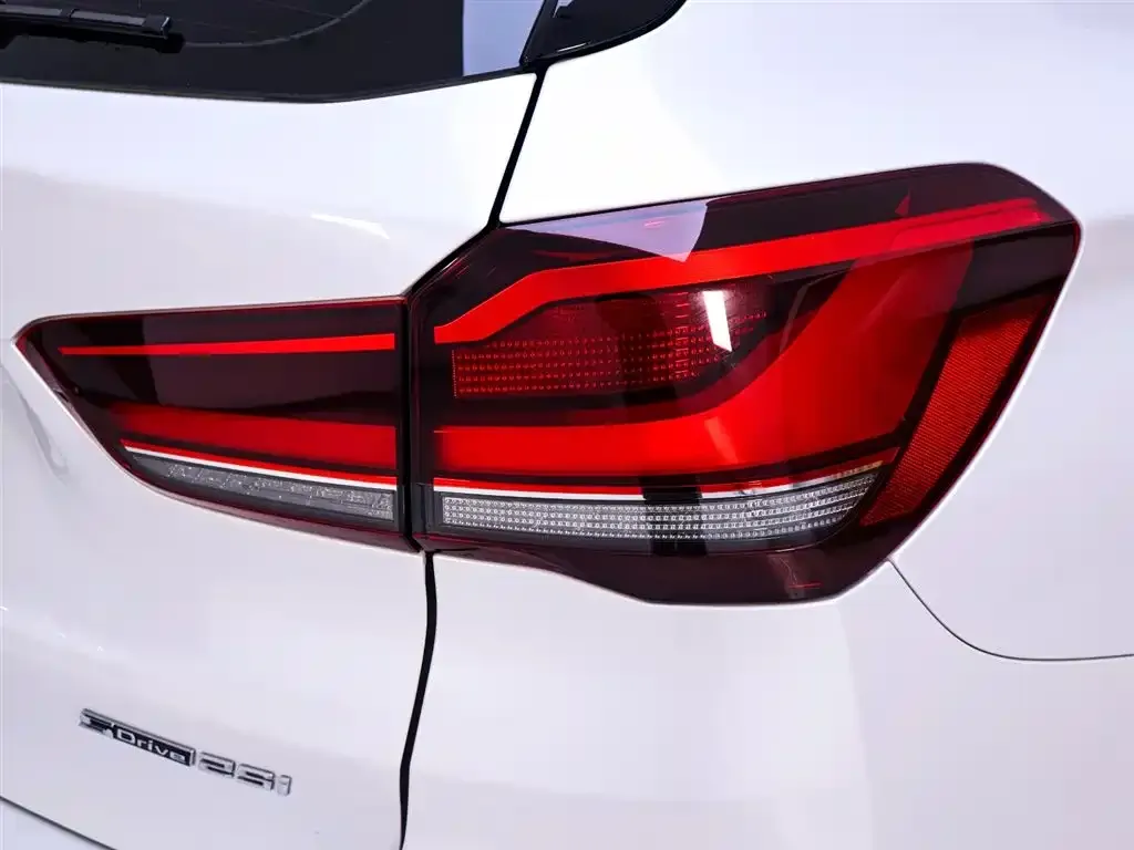 BMW X1 — фото 6