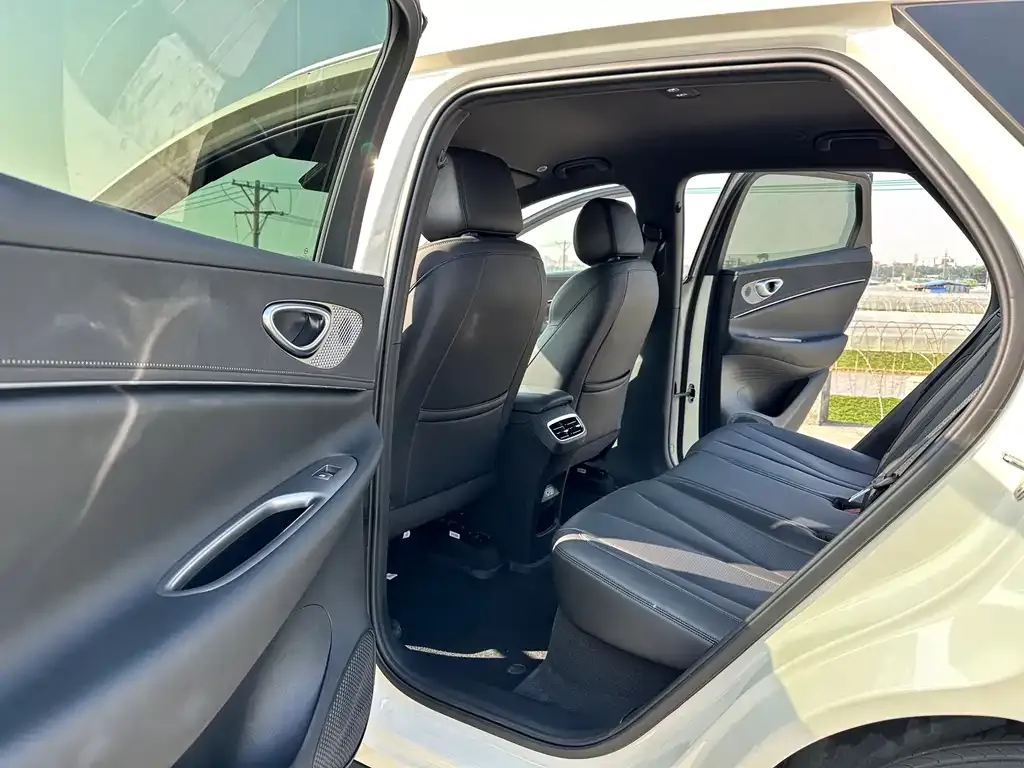 BYD Hiace 06 — фото 10