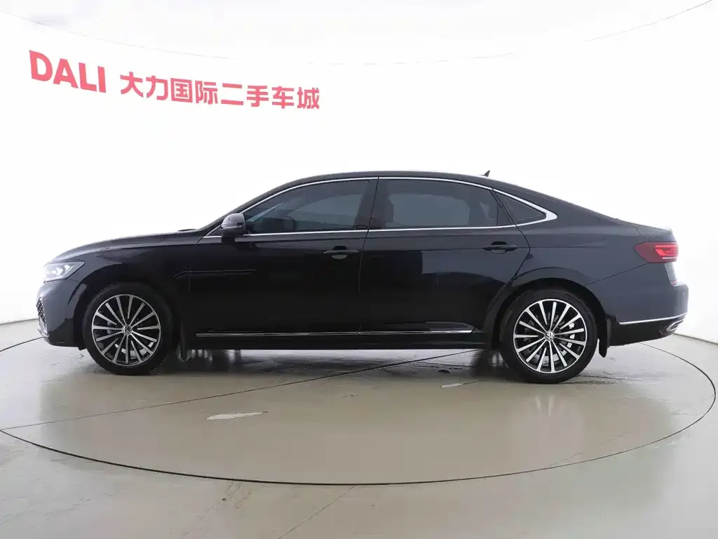 Volkswagen Passat — фото 4