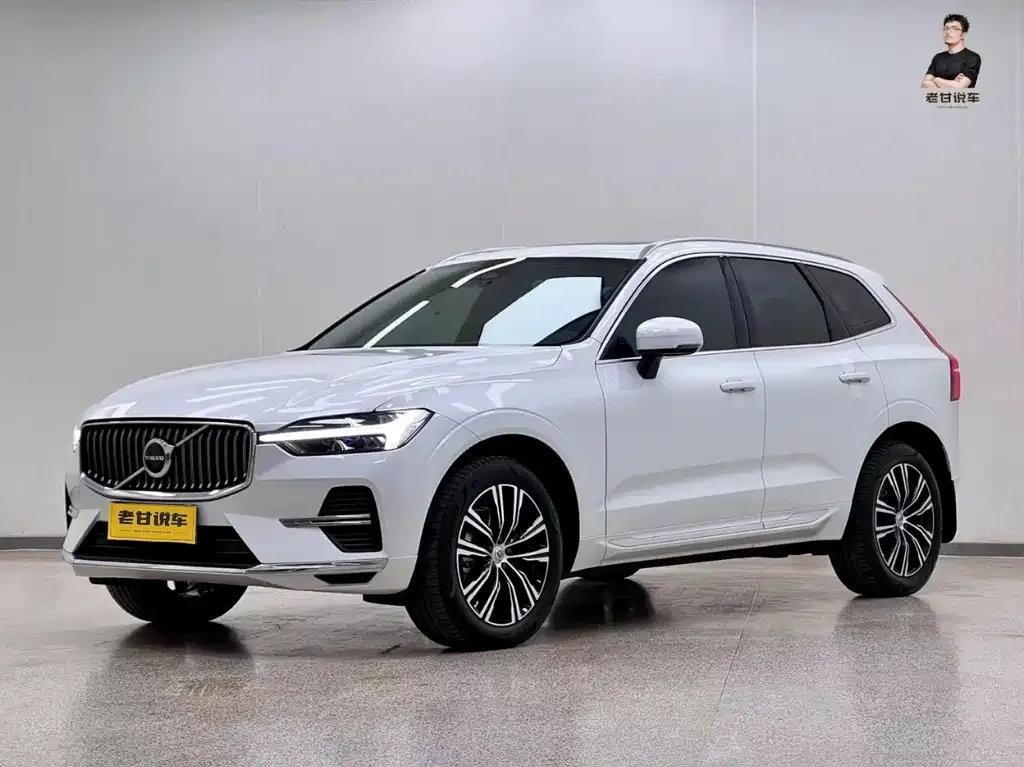 Volvo XC60 — фото 1