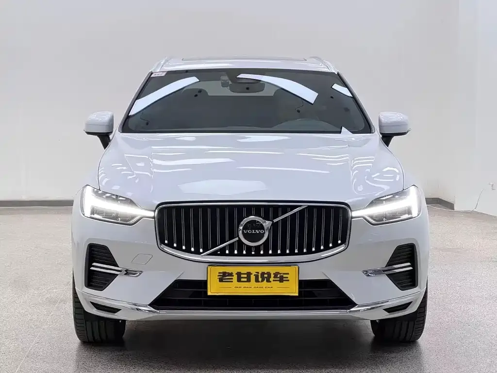 Volvo XC60 — фото 4