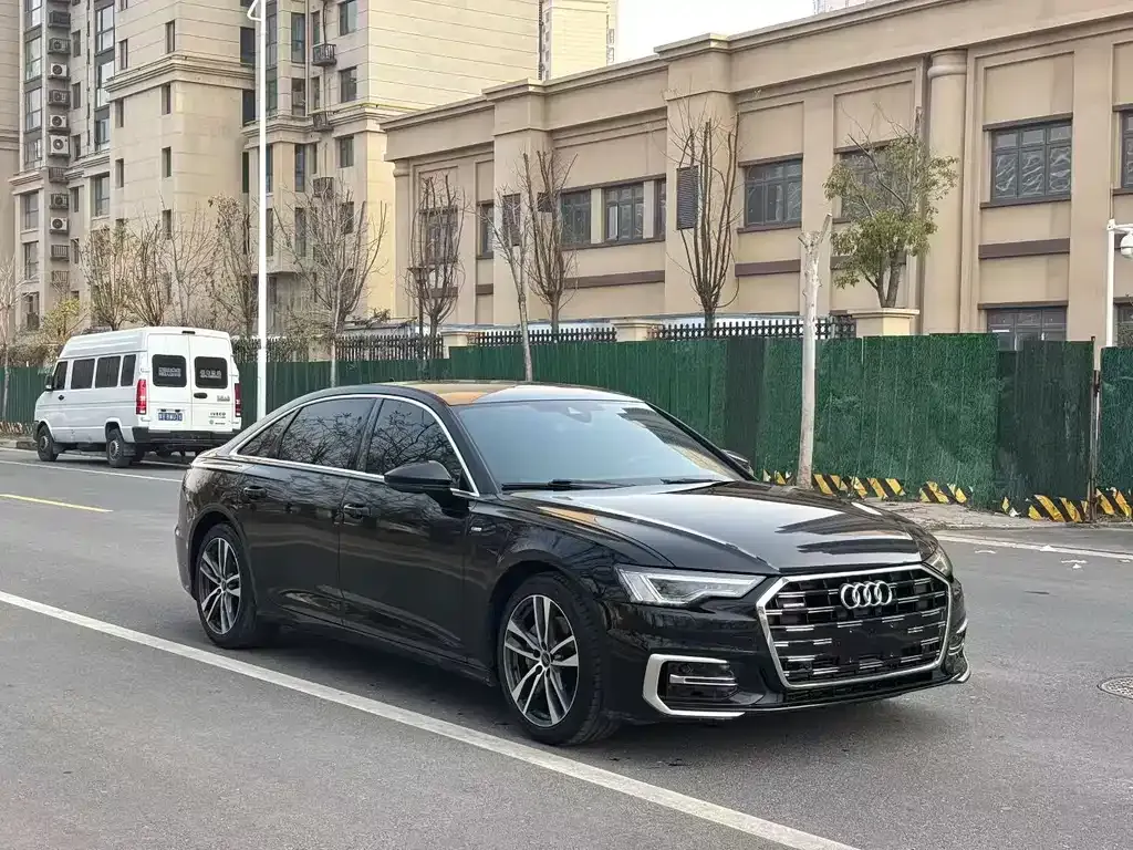 Audi A6L — фото 5