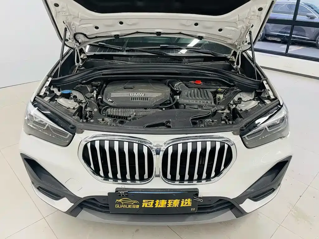 BMW X1 — фото 7