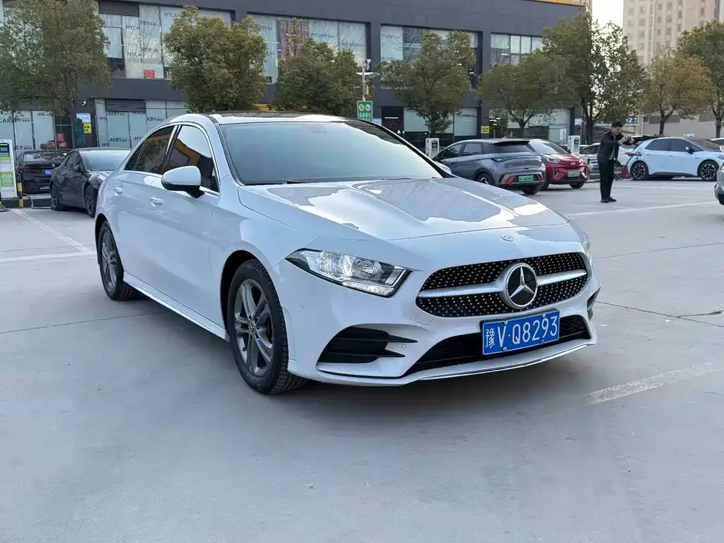 Mercedes-Benz A-Class — фото 10