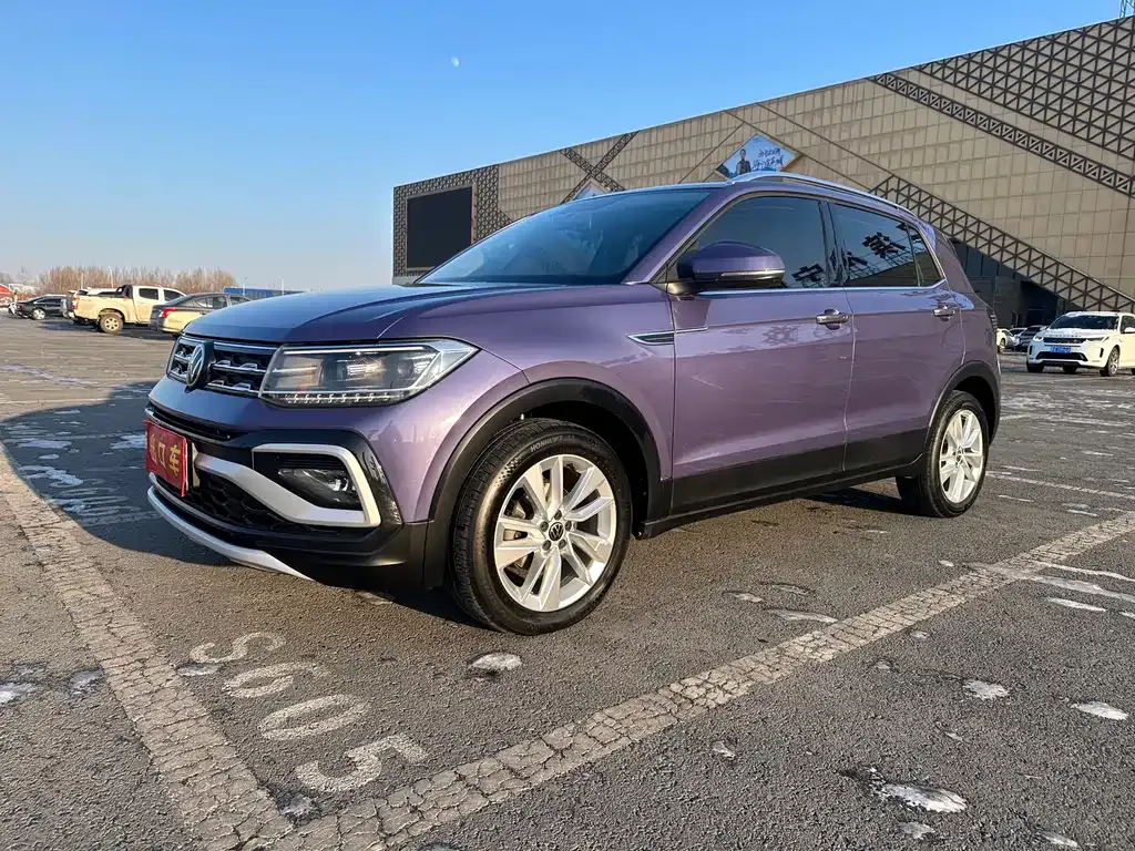 Volkswagen T-Cross — фото 1