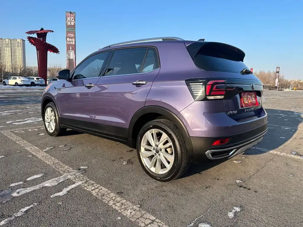 Volkswagen T-Cross — фото 10