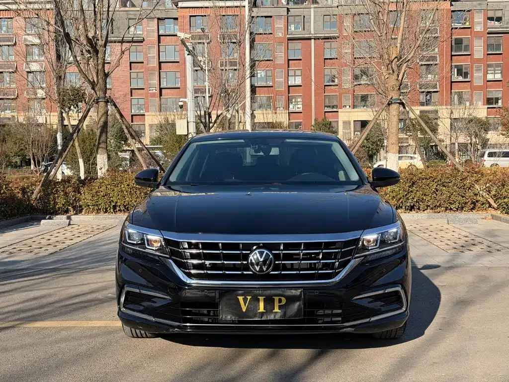 Volkswagen Passat — фото 7