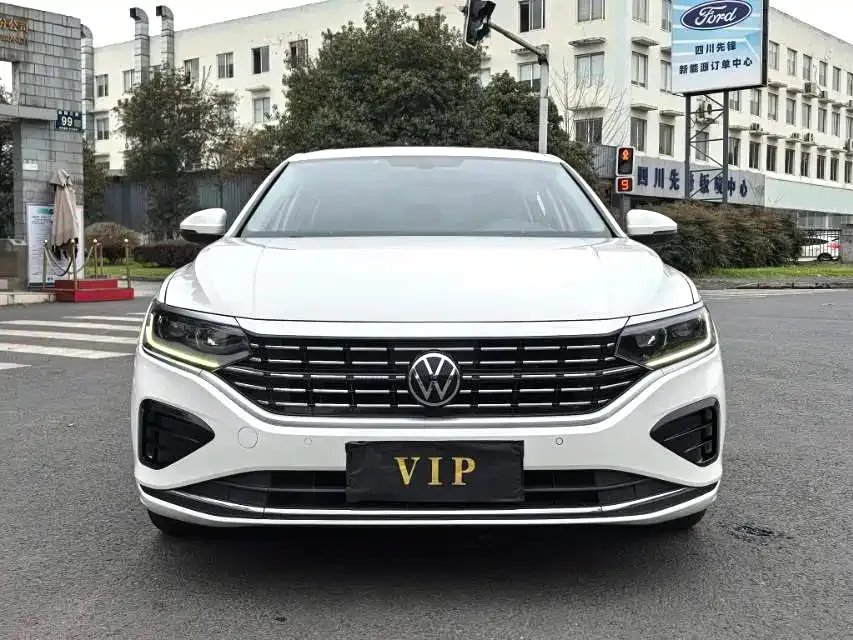 Volkswagen Passat — фото 5