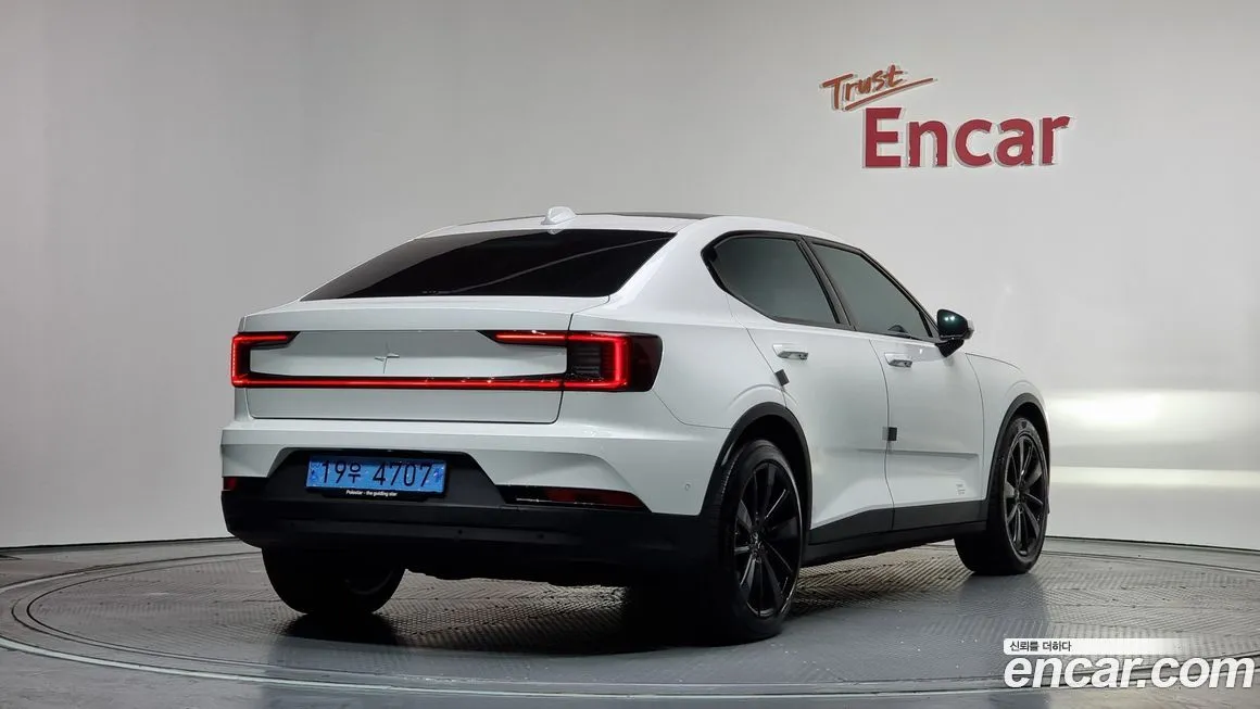 Polestar Polestar 2 — фото 6