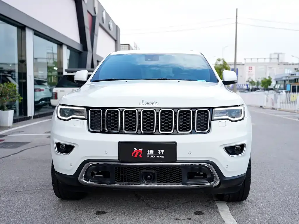Jeep Grand Cherokee (Import) — фото 7