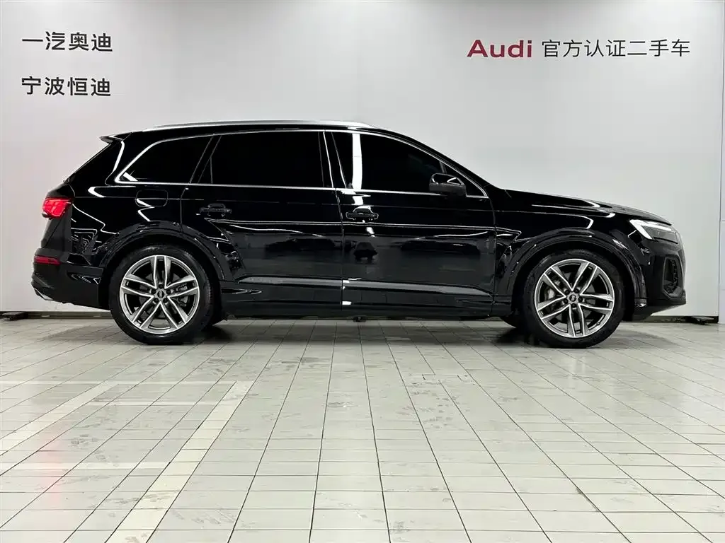 Audi Q7 — фото 2