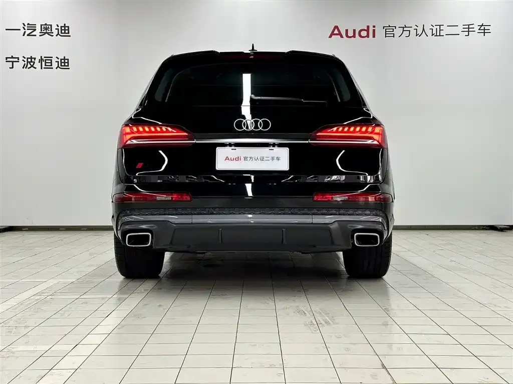 Audi Q7 — фото 7