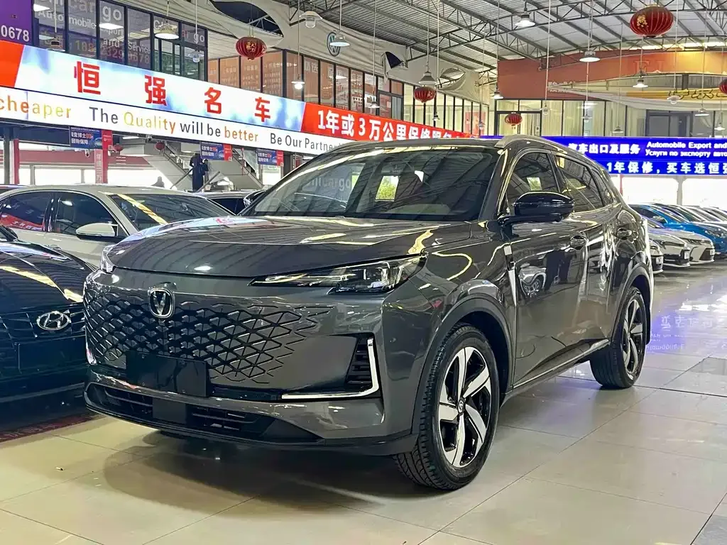 Changan CS55PLUS — фото 1
