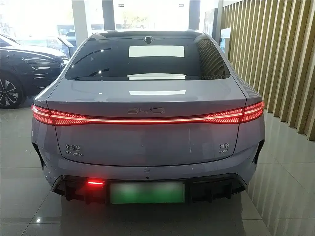 BYD Seal — фото 4
