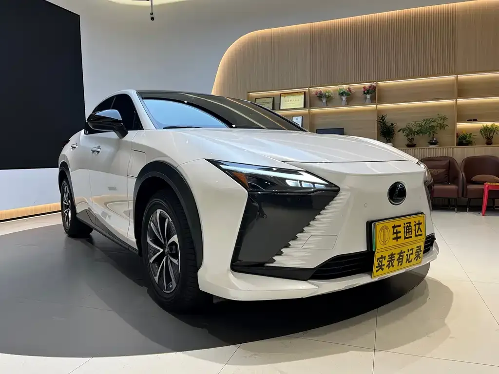 Lexus RZ — фото 5