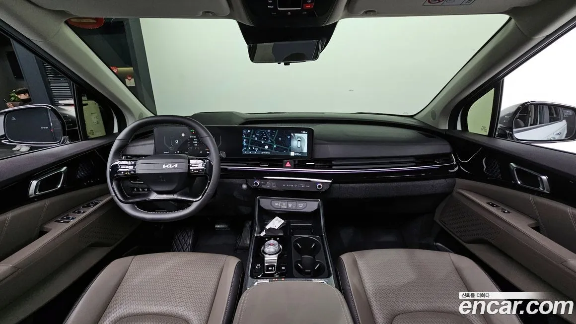Kia Carnival — фото 10