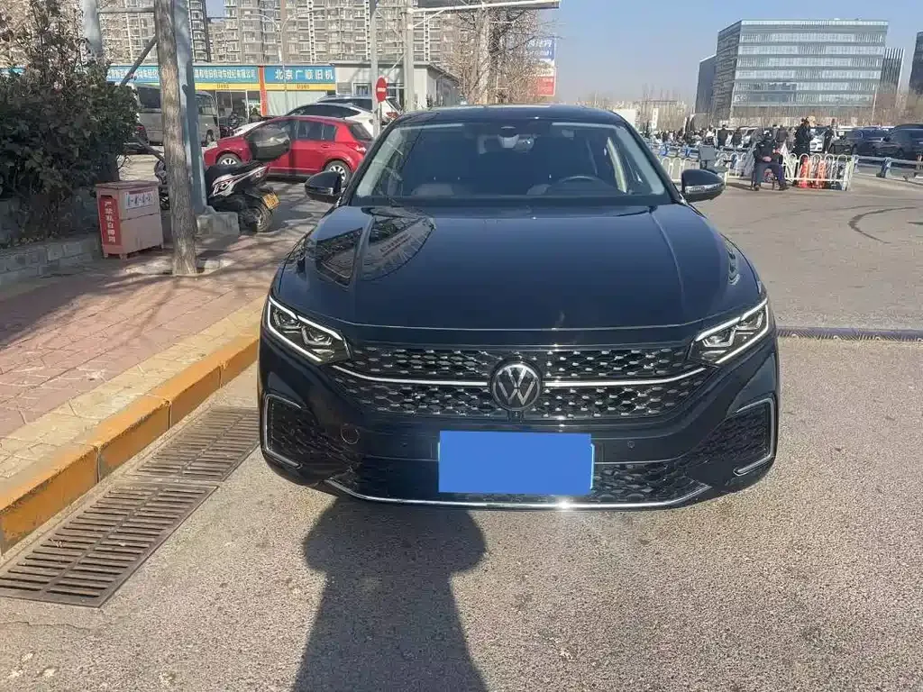 Volkswagen Passat — фото 2