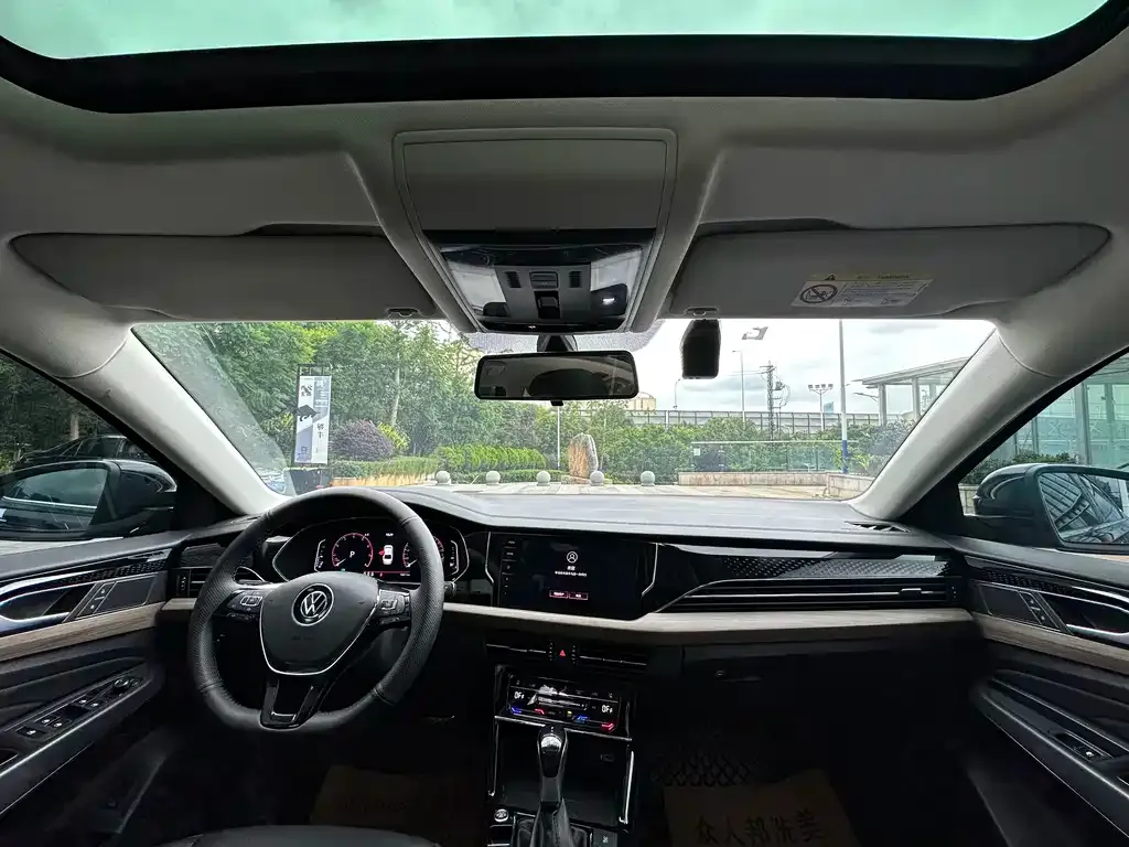Volkswagen Passat — фото 7