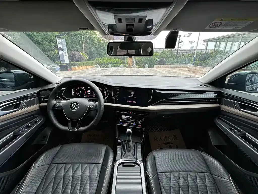 Volkswagen Passat — фото 6