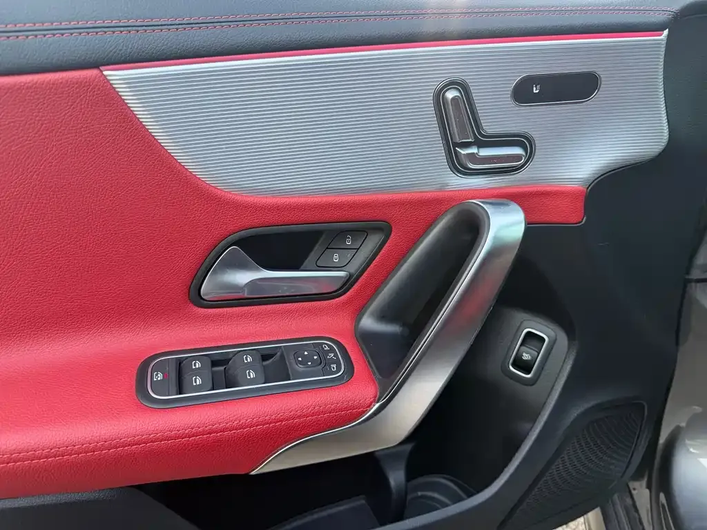 Mercedes-Benz A-Class AMG — фото 4