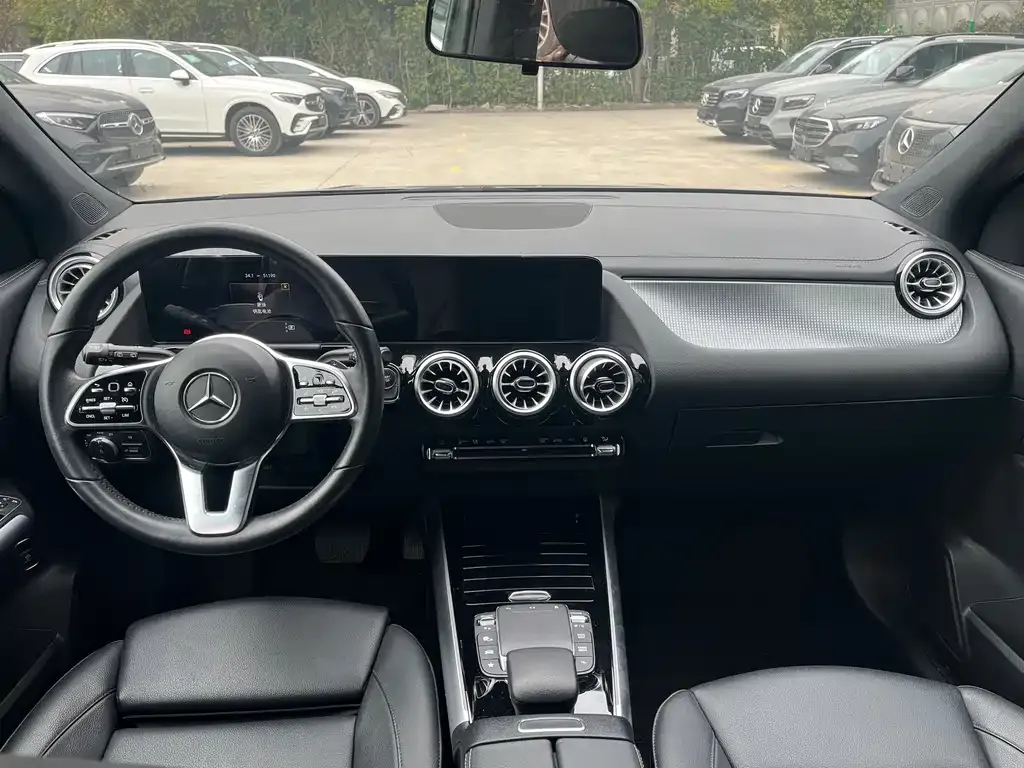Mercedes-Benz EQA — фото 3