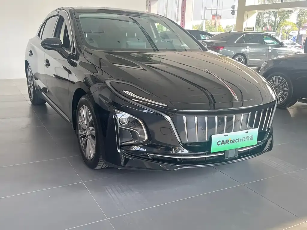 Hongqi E-QM5 — фото 3