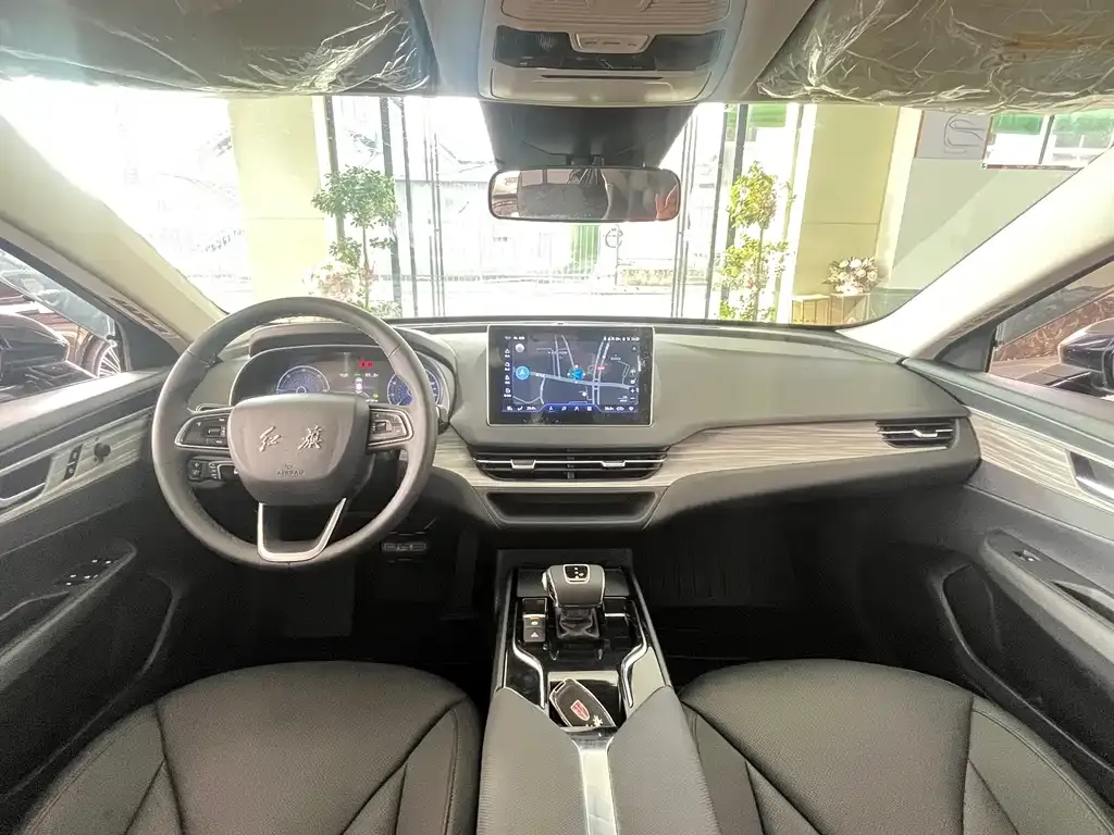 Hongqi E-QM5 — фото 9