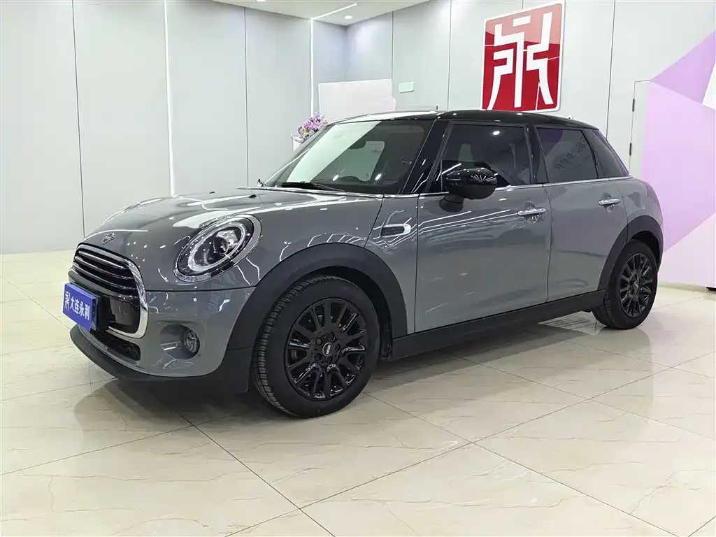 MINI Cooper (3-door) — фото 1