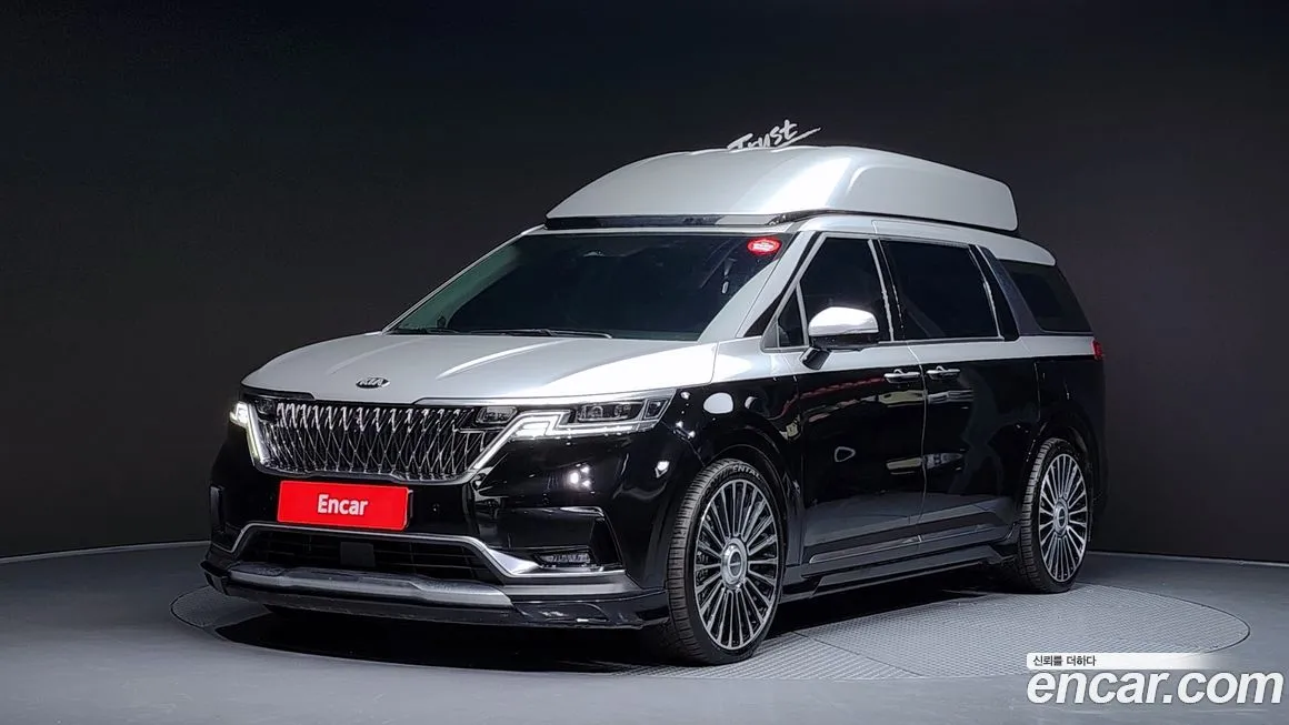 Kia Carnival — фото 1
