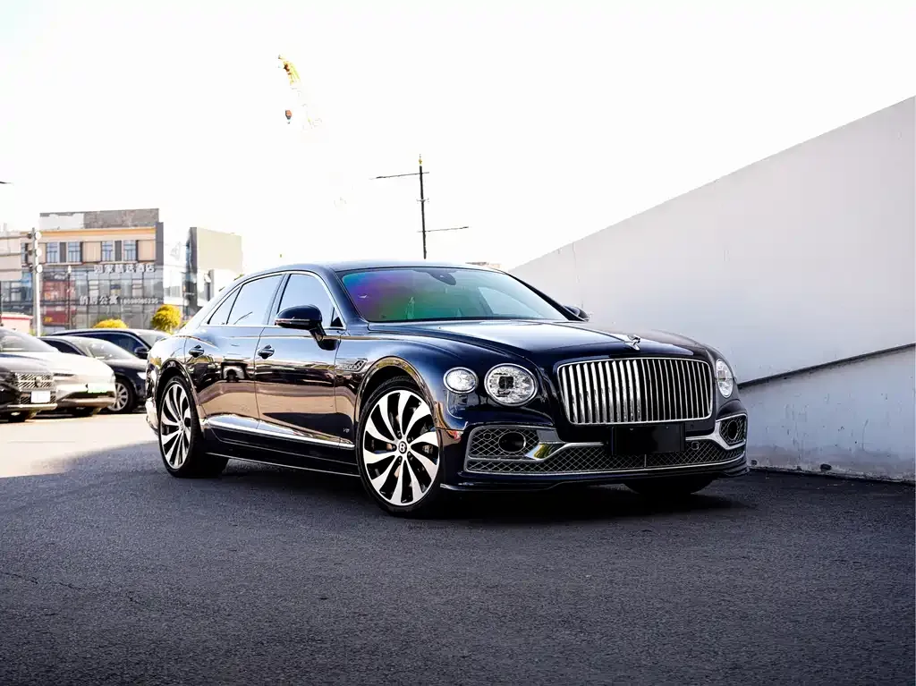 Bentley Flying Spur — фото 9